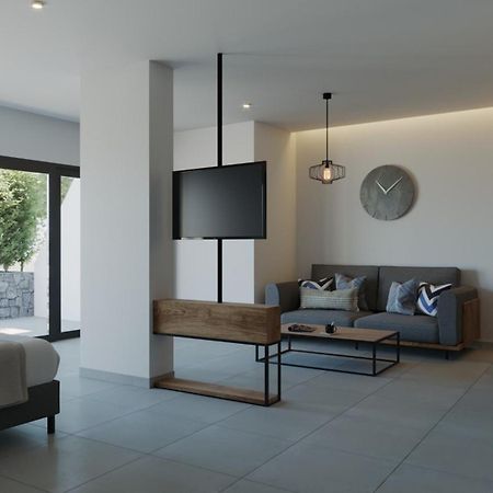 Atalanti Boutique Hotel - Adults Only ฟาลิรากี ภายนอก รูปภาพ