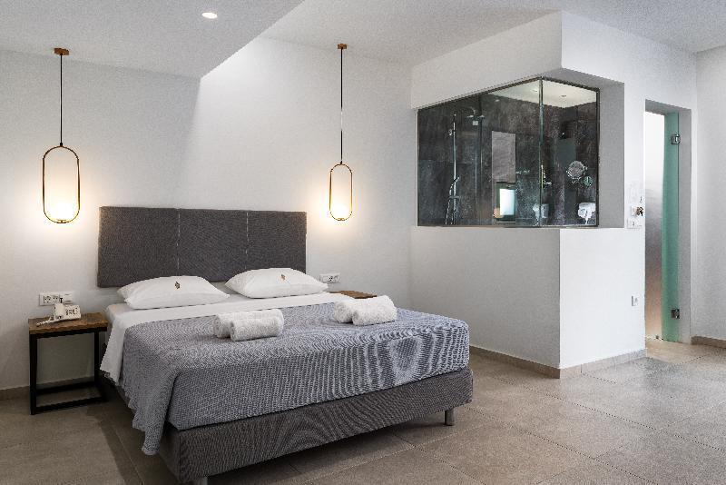 Atalanti Boutique Hotel - Adults Only ฟาลิรากี ภายนอก รูปภาพ