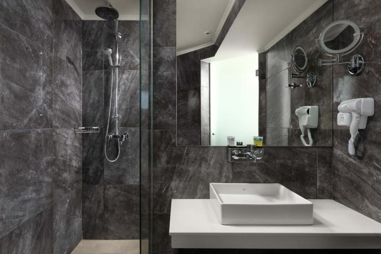 Atalanti Boutique Hotel - Adults Only ฟาลิรากี ภายนอก รูปภาพ